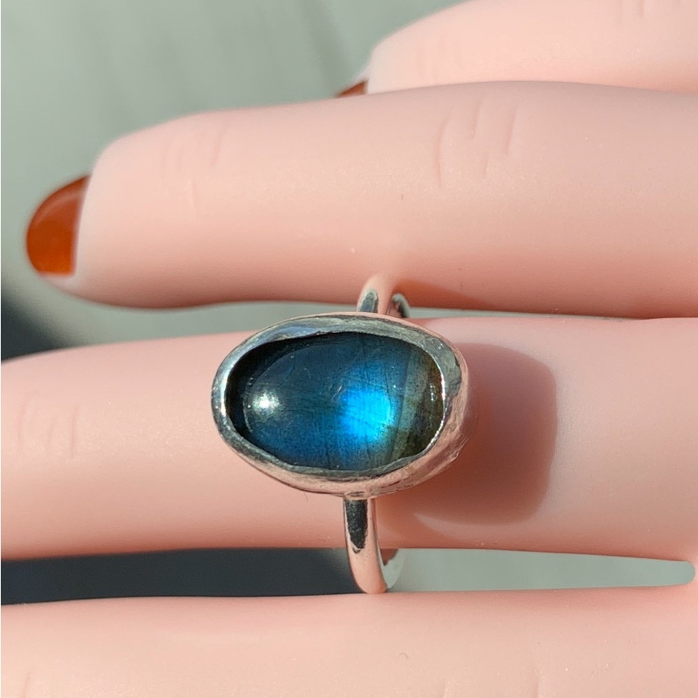 Blue fire labradorite sterling ring.